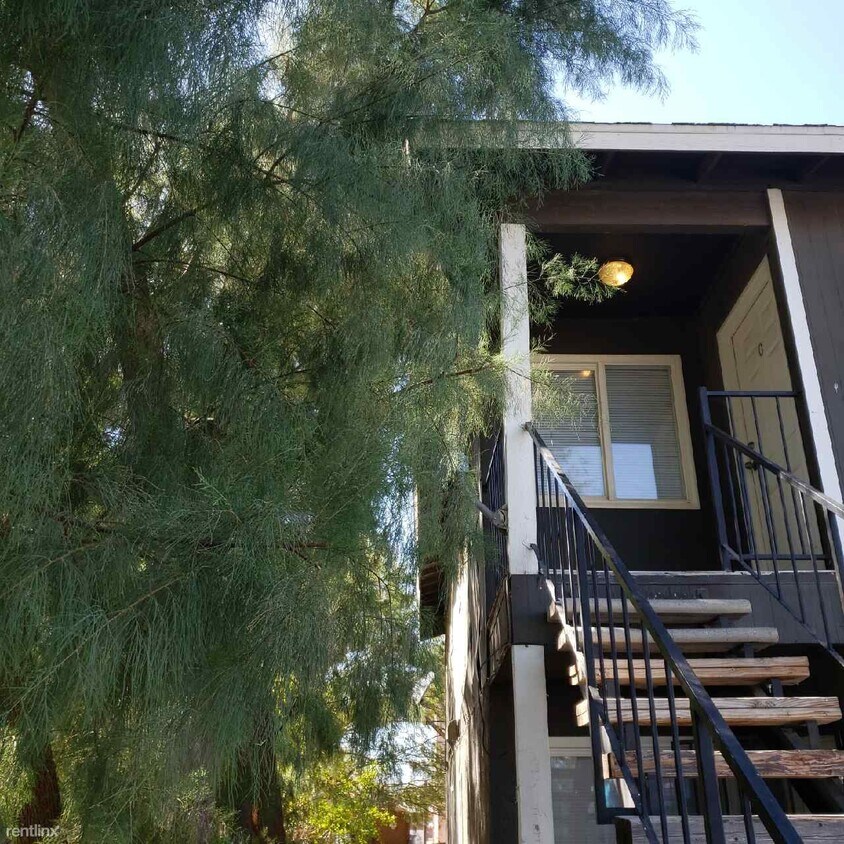 Foto del edificio - 2 br, 1 bath  - 2225 McCarran St Unit 3