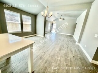 Foto del edificio - 6508 SE 87th St