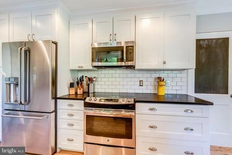 Building Photo - 7338 Bunker Hill Rd