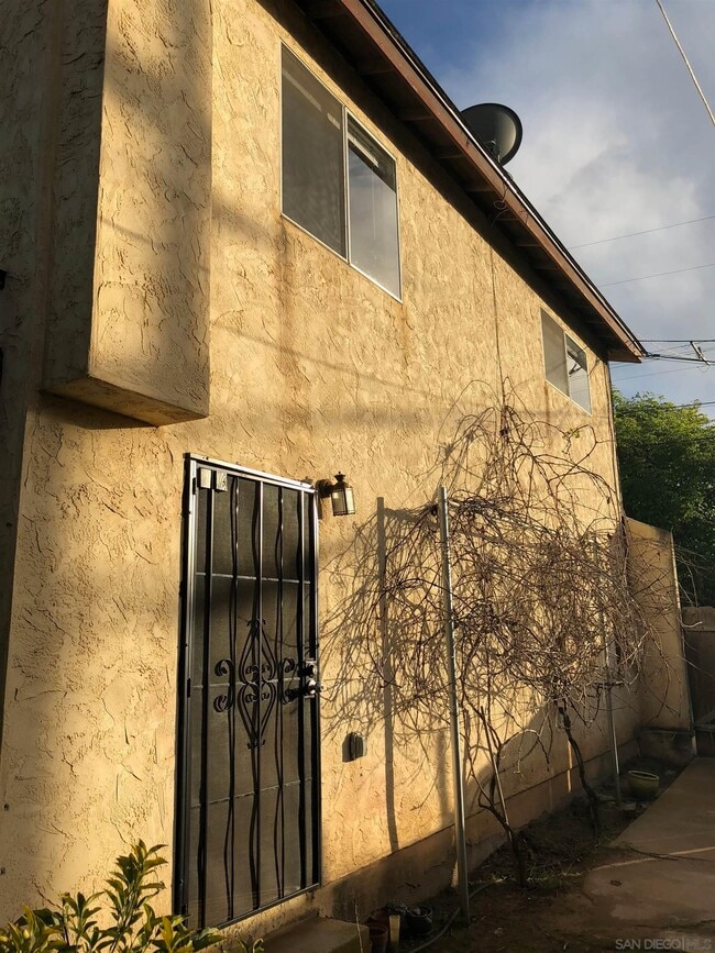 Building Photo - 4657 Brighton Ave