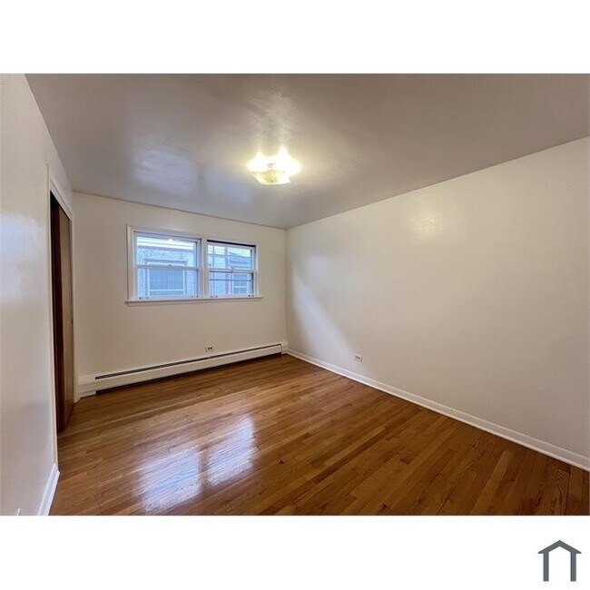 Foto del edificio - 4848 W Warner Ave