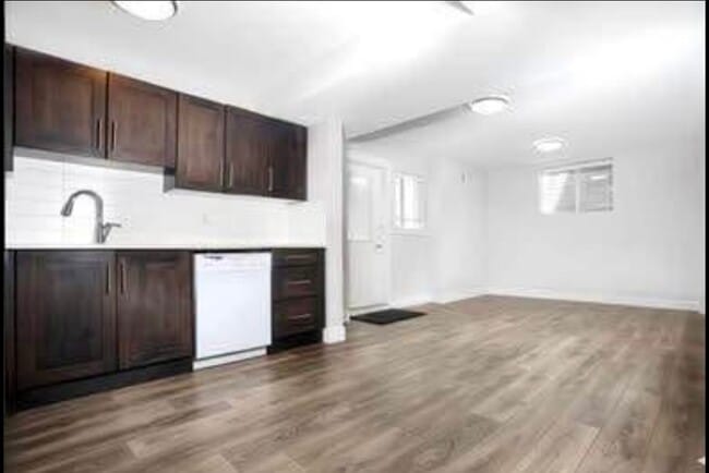 Building Photo - 16510 25A Av