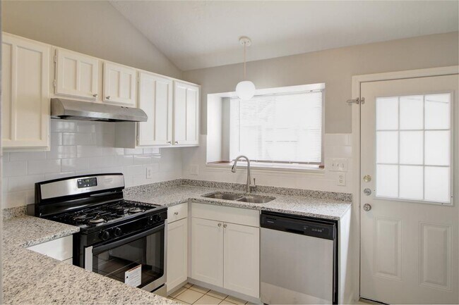 Building Photo - 17095 Kilwinning Dr