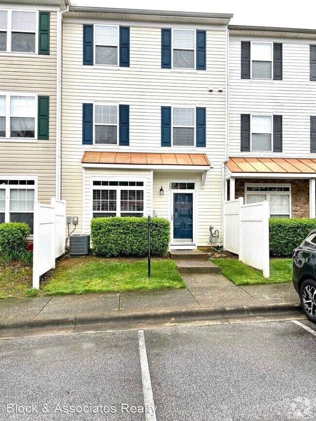 Falls Commons Townhomes Apartments under 2,500 Raleigh, NC 2