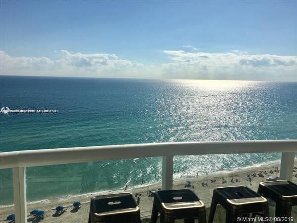 Foto del edificio - 6365 Collins Ave