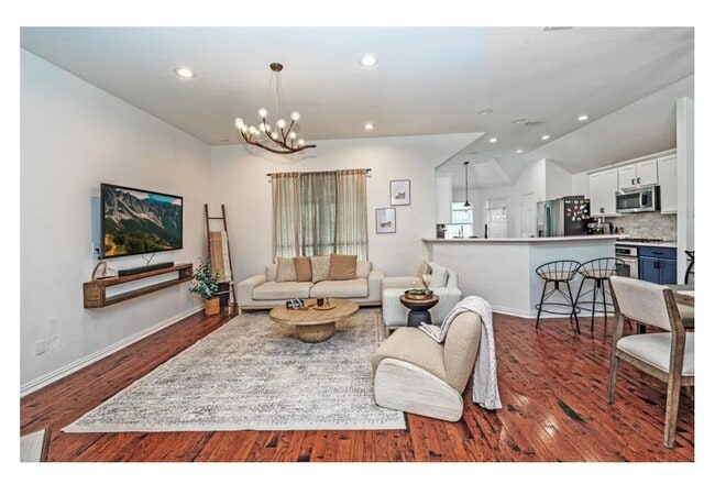 Foto del edificio - 8309 Green Ash Dr