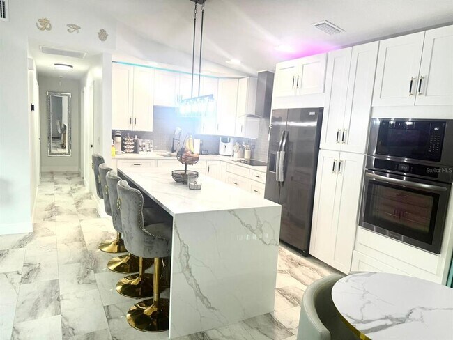 Foto del edificio - 9411 N Rome Cir