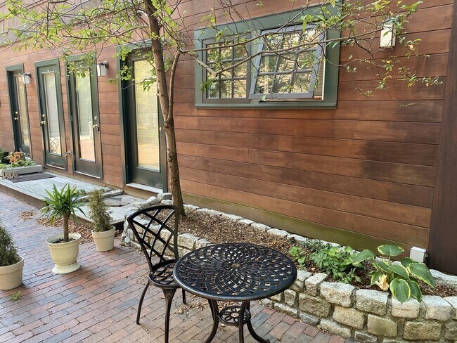 Foto del edificio - 411 Norfolk St