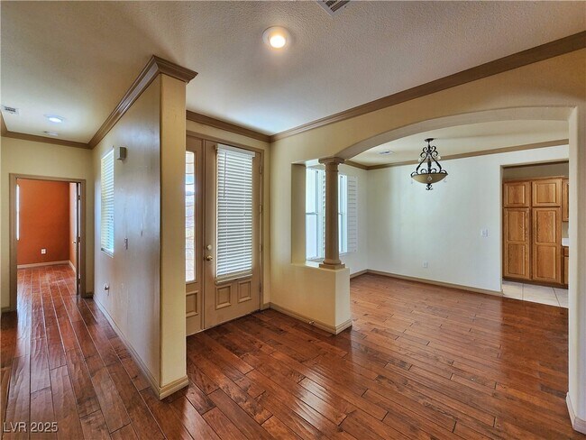 Building Photo - 10224 TRESOR Ct