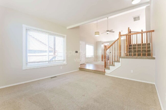 Building Photo - 10924 W 100th Dr