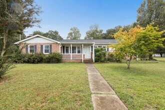 Building Photo - 3605 Weiss Ln