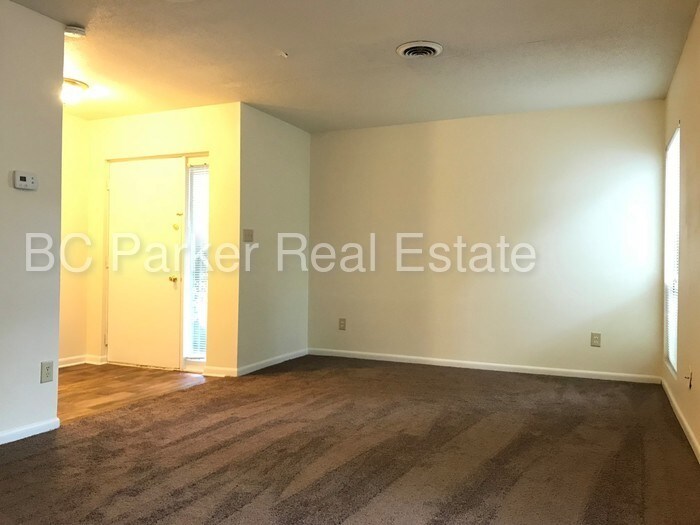 Primary Photo - 2 Bedroom 1 Bath - Apartment