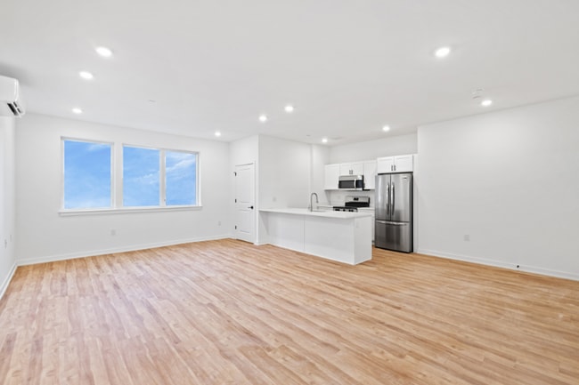 Photo - 1309 Cambridge St Apartment