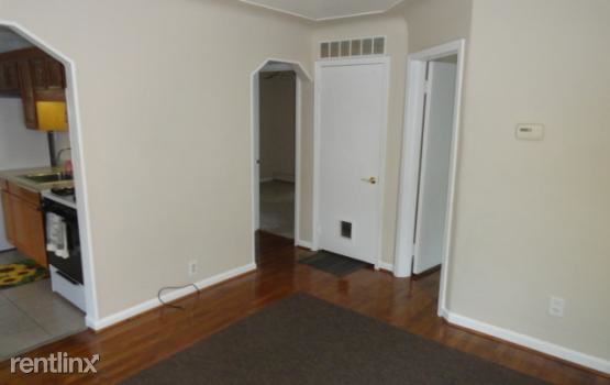 Building Photo - 25620 Hudson St
