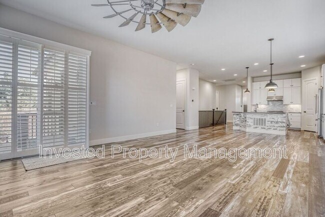 Foto del edificio - 6601 Pinery Villa Pl