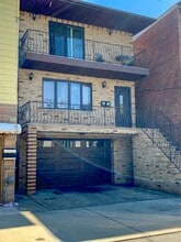 Building Photo - 6816 Adams St
