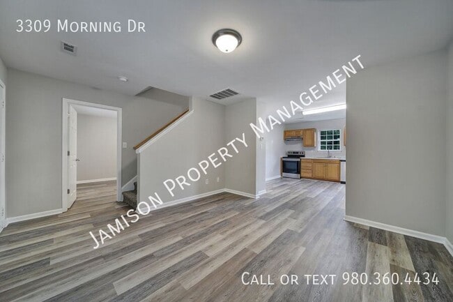 Building Photo - 3309 Morning Dr