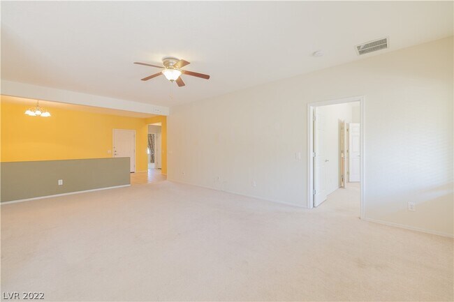 Foto del edificio - 6120 Fox Creek Ave