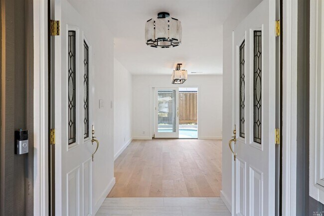 Foto del edificio - 1015 Calle Paseo