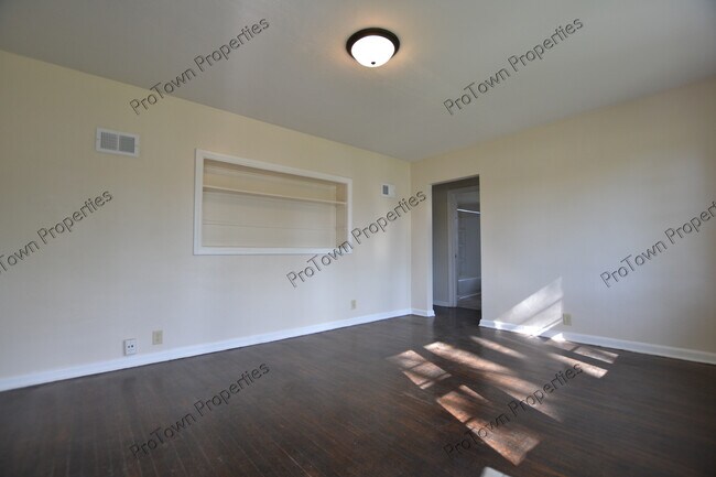 Foto del edificio - 1421 Burry St