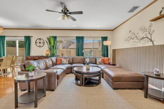 Building Photo - 9363 Willow Pond Cir