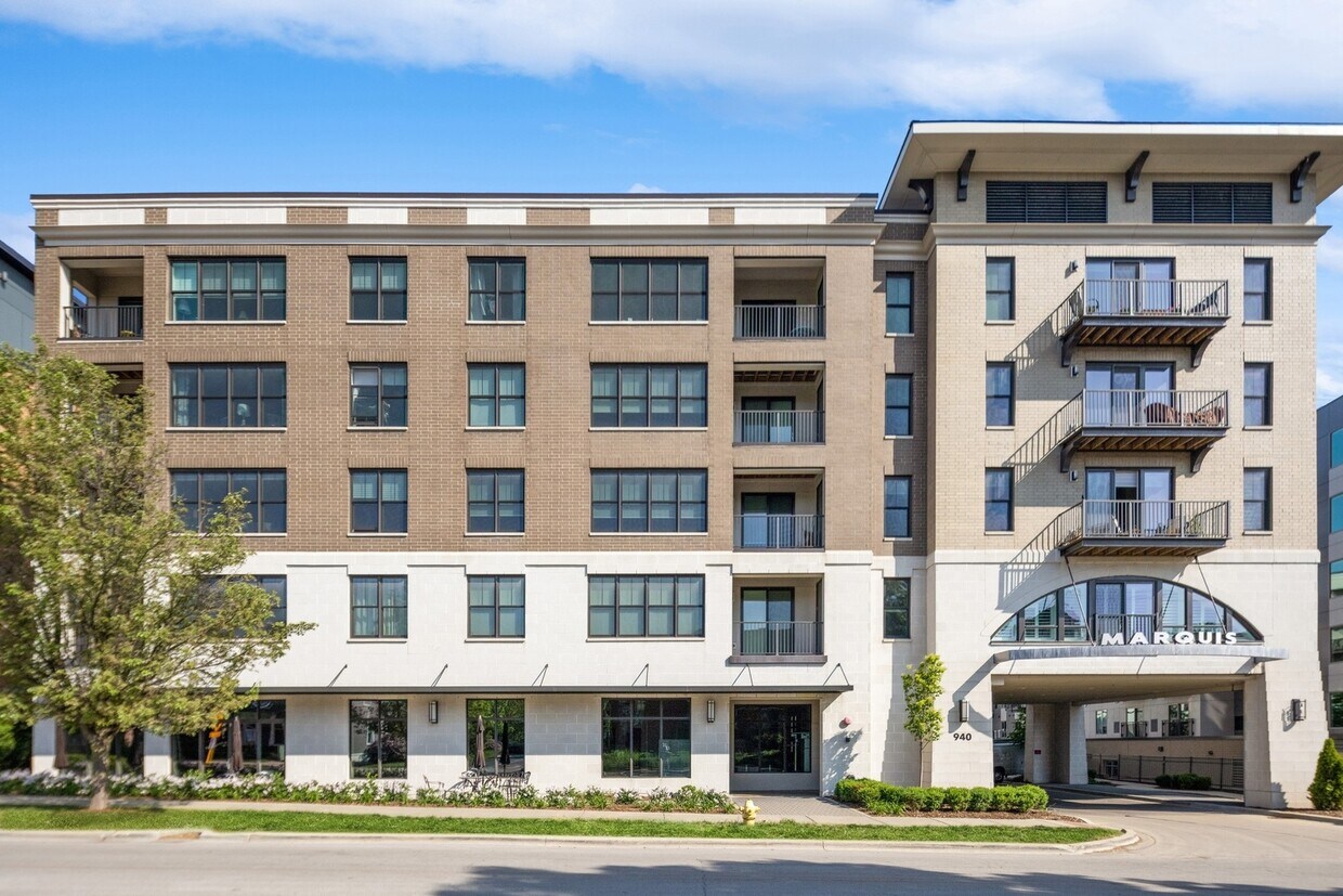 Foto principal - 940 Maple Ave