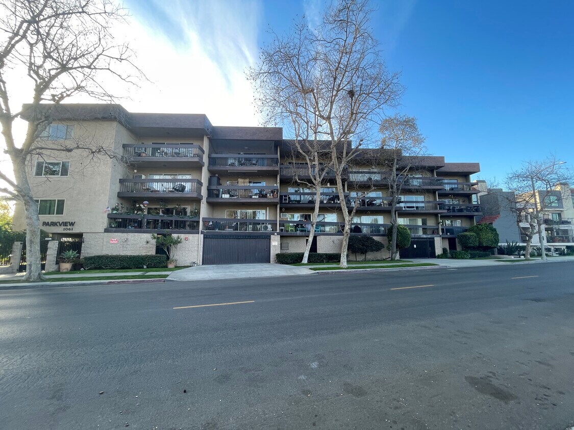 Foto principal - 1061 Park Ave