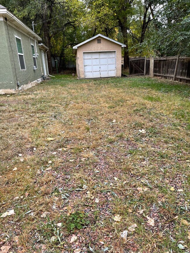 Building Photo - 2 bedroom 1 bath in Canon City