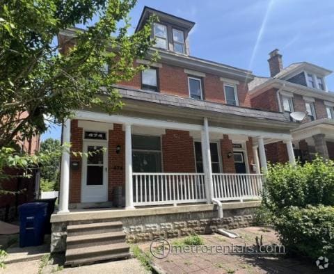 Building Photo - 474 E Sycamore St