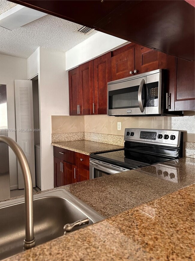 Foto del edificio - 9502 SW 140th Ct