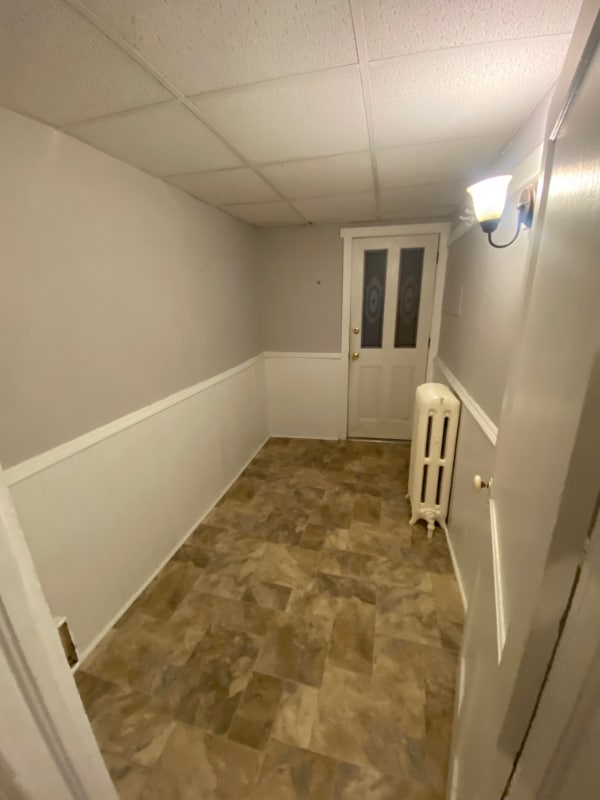 Building Photo - 423 E Main St