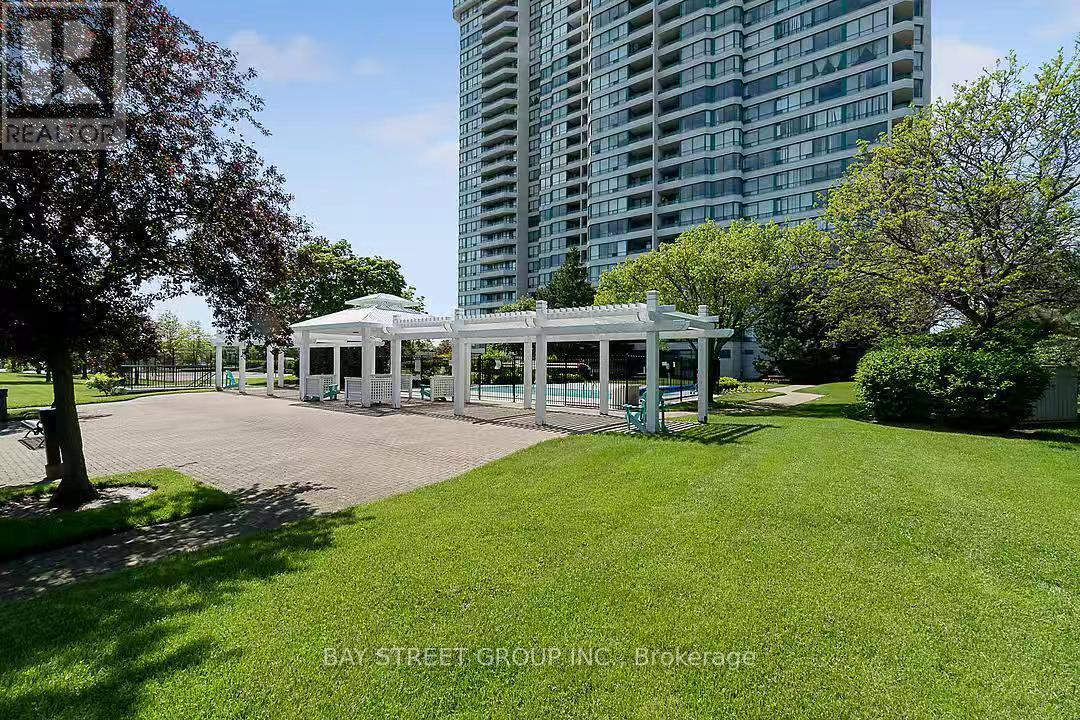 Primary Photo - 550 Webb Dr