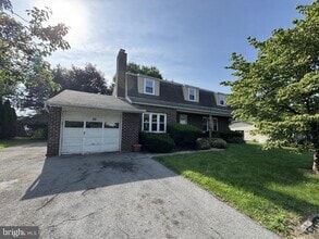 Building Photo - 26 Dorchester Dr