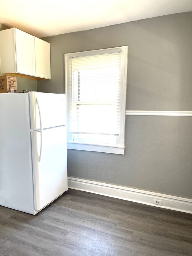 Foto del edificio - 2 Bedroom 1 Bath, Great Asheville location...