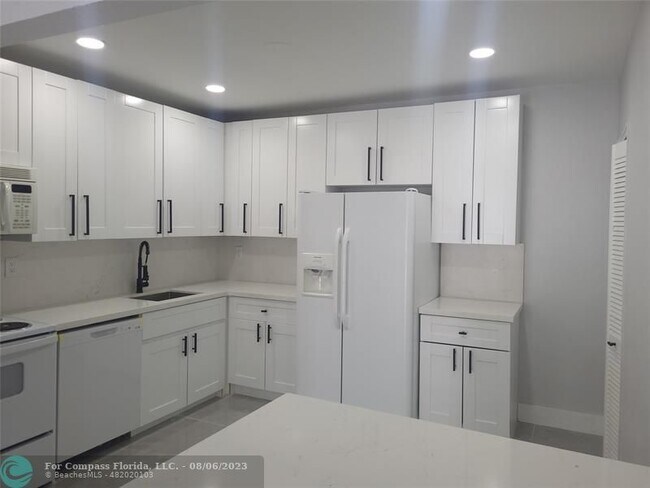 Foto del edificio - 1109 NE 1st St