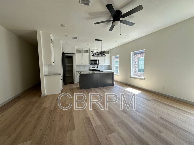 Foto del edificio - 2113 20th St