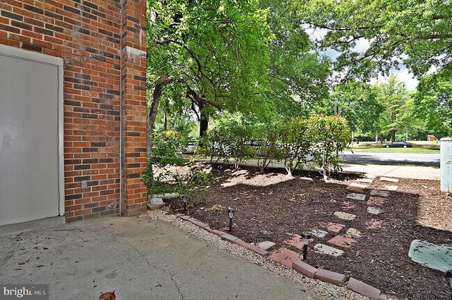 Foto del edificio - 740 15th St S