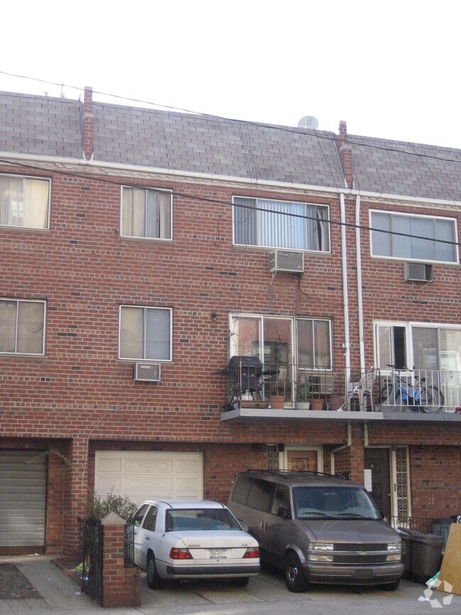Foto principal - 32-42 33rd Street