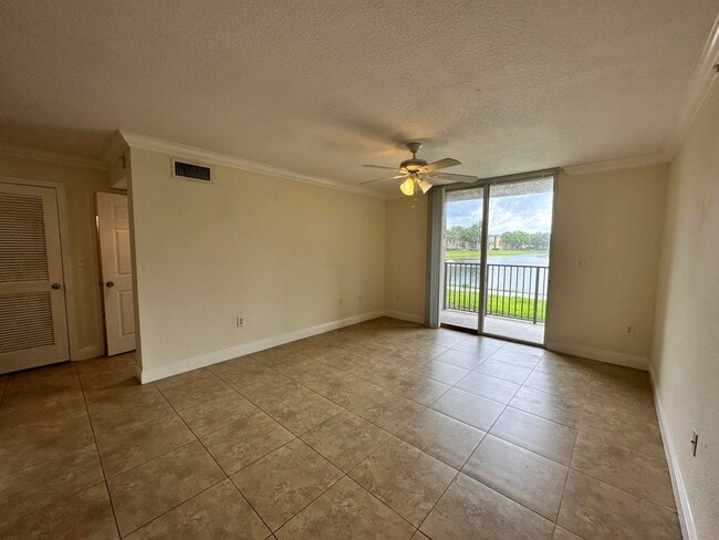 Building Photo - 15135 Michelangelo Blvd
