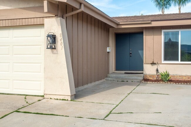 Building Photo - 8401 Dube Ct