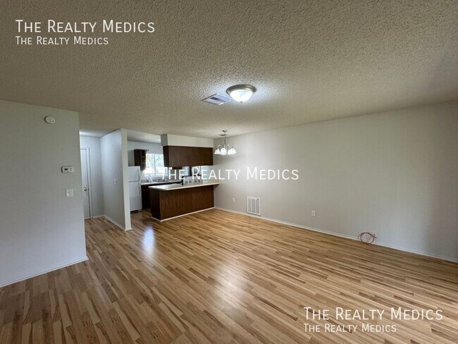 Foto del edificio - 2144 E Parkton Dr