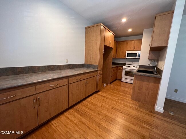 Building Photo - 86 Maegan Pl