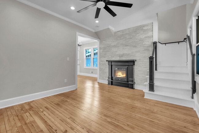 Building Photo - 4103 Crittenden St