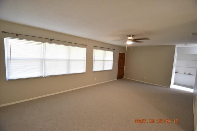 Foto del edificio - 1167 41st St N