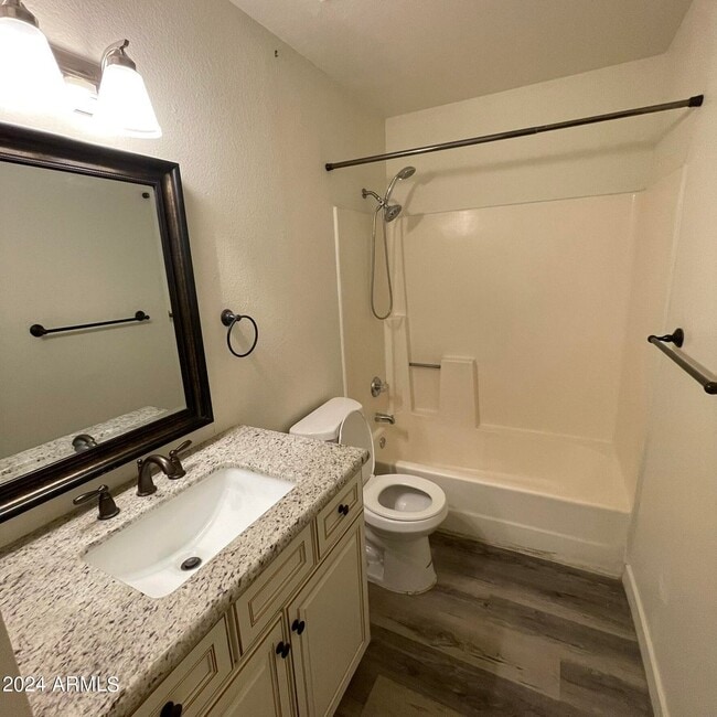 Building Photo - 6641 W Ocotillo Rd