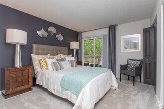 2BR, 2BA -1000SF - Broadleaf at Holcomb