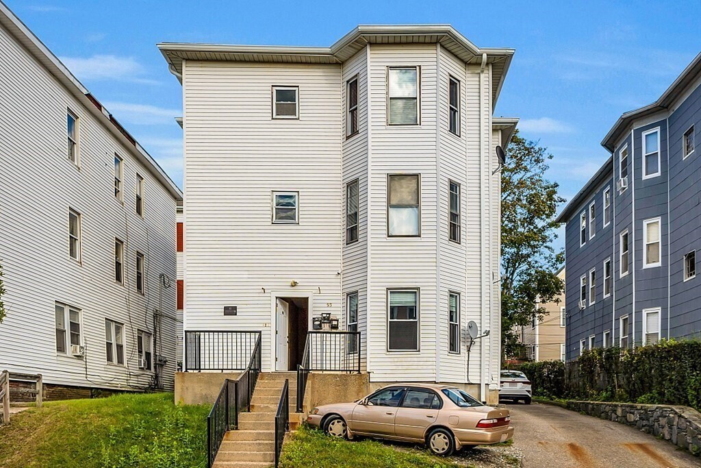 Primary Photo - 93 Providence St