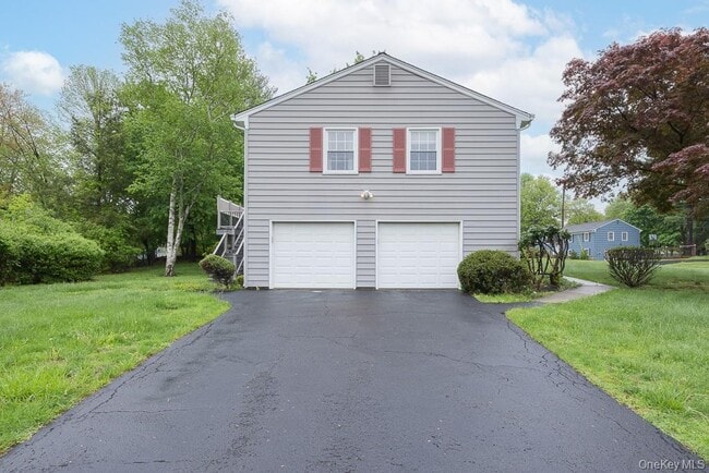 Building Photo - 12 Gerken Dr
