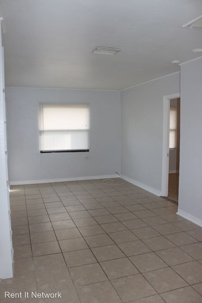 Foto del edificio - 6313 S Selbourne Ave