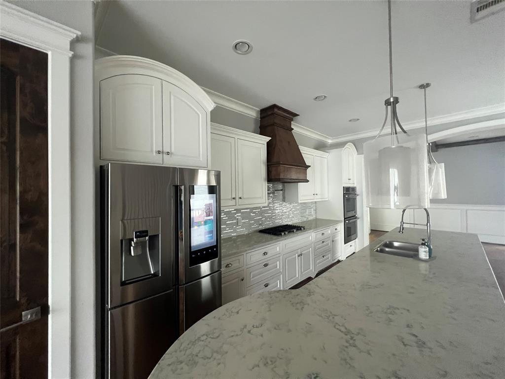 Primary Photo - 238 W 24th St